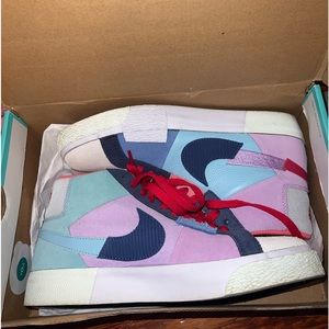 Nike blazers- barely worn!!